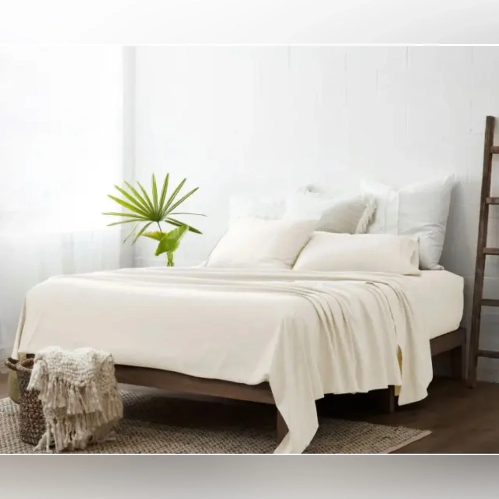 Casual Comfort Queen 4-Piece Ultra Soft Double Brushed Microfiber Sheet Set NWT